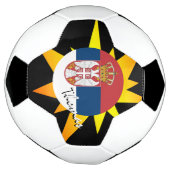 Football serbe et drapeau serbe / BANG (Tourné)