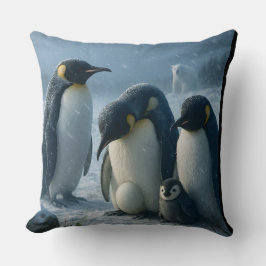 For a penguin family and chick Arctic Winter throw Kussen