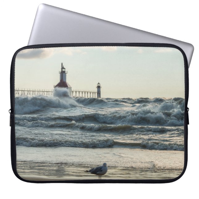 Force Behind Beauty Laptop Sleeve (Voorkant)