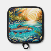 Forel in de kristalheldere rivier onder het weelde pannenlap (Voorkant)