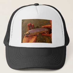 forel in handen trucker pet