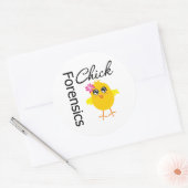 Forensics Chick Ronde Sticker (Envelop)