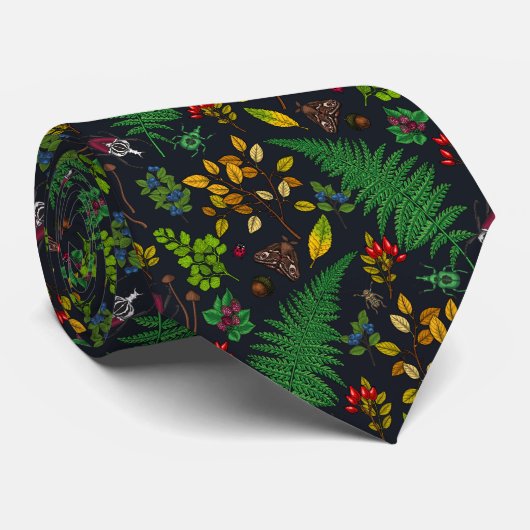 Forest berries, leaves and bugs on graphics black stropdas (Opgerold)