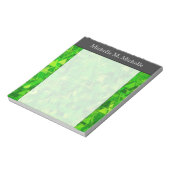 "Forest" of Green Triangle Shapes Pattern + Name Notitieblok (Gedraaid)