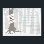 Forêt / Forêt Faire-part de mariage de neige hiver<br><div class="desc">Une invitation à un mariage d'hiver illustrant un arbre dans la forêt. L'arbre a des feuilles bleus et argentés, des racines apparentes, et un tronc enveloppé d'une bannière qui peut être customisé avec les noms de marié et marié. Le sol et les arbres arrière - plans sont blancs. L'expression est...</div>
