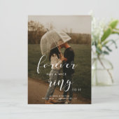 Forever heeft een mooie ring. Eenvoudig en elegant Aankondiging (Staand voorkant)