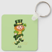 Forever Lucky Gnome & Monogram op Light Green Sleutelhanger (Achterkant)