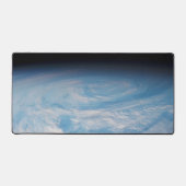 Formation De Nuages Circulaires Sur L'Océan Pacifi (Recto)