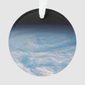 Formation De Nuages Circulaires Sur L'Océan Pacifi (devant)