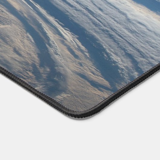 Formations Nuageuses Dans L'Océan Indien Sud. (Coin)