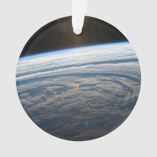 Formations Nuageuses Dans L'Océan Indien Sud. (devant)