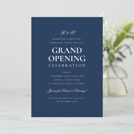 Formele Corporate Grand Opening Monogram Navy Kaart (Staand voorkant)