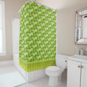 Formes en vert sur rideau de douche (En situation)