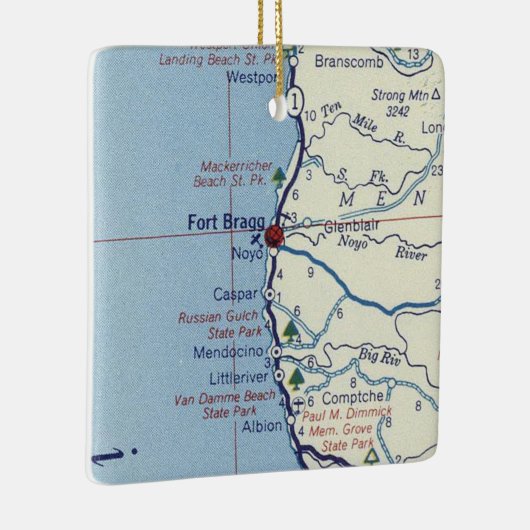 Fort Bragg Retro Map Keramisch Ornament (Rechts)