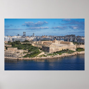 Fort Manoel en Sliema uit Valletta, Malta Poster