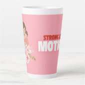 Forte comme mère - Inspiration latte Mug (Devant)