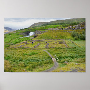 Fossarrett Waterfall, IJsland Poster