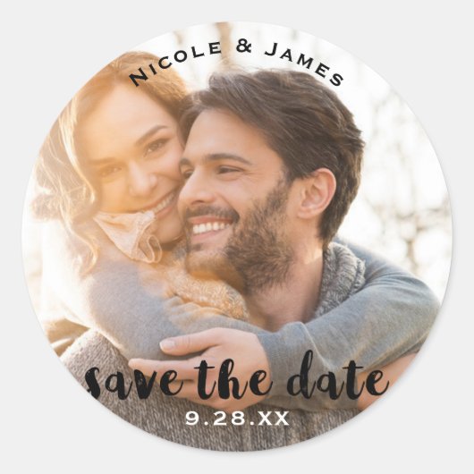 Foto Afbeelding Zwart Modern Script SAVE THE DATE Ronde Sticker (Voorkant)