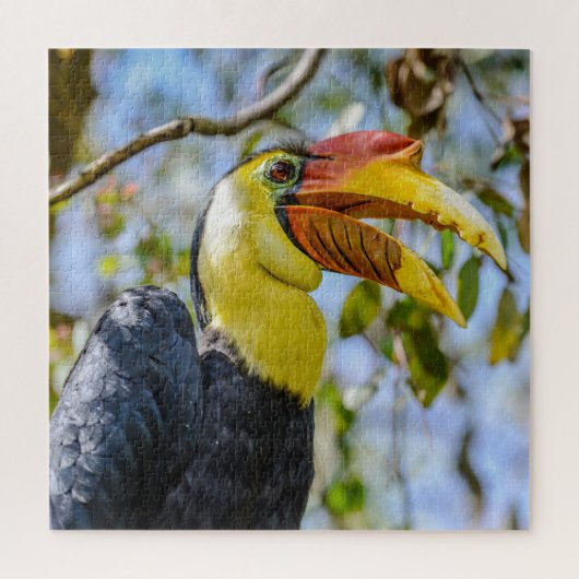 Foto: Closeup Wrinkeld Hornbill Bird Leaves Square Legpuzzel (Verticaal)