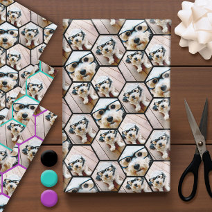 Foto collage in een funky hexagon patroon inpakpapier vel
