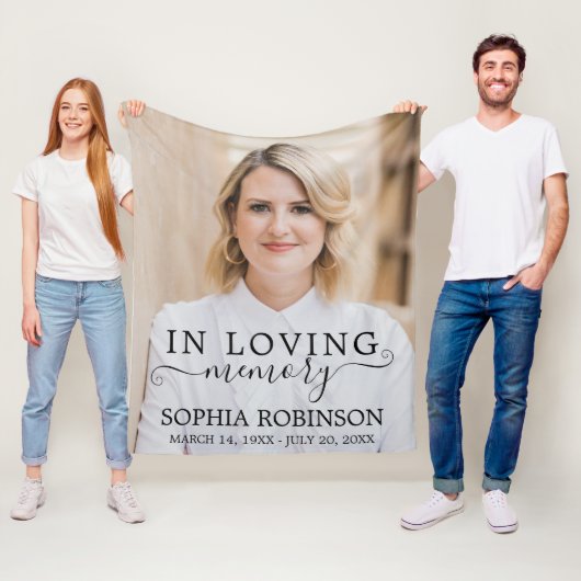 Foto: Eenvoudig Modern Memorial Keepsake Fleece Deken (In situ)