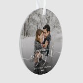 Foto Eerste Kerst Verloving Witte Script Ornament (voorkant)