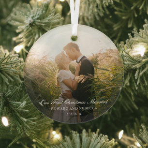 Foto Elegant Pas getrouwd Ons eerste kersthuwelijk Glas Ornament