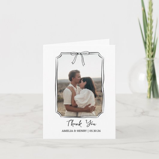 Foto in Hand getrokken Coquette Bow Lijst bruiloft Bedankkaart (Voorkant)