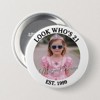 Foto Kijk Wie 21 Is Grappige Aangepaste Verjaardag Ronde Button 7,6 Cm
