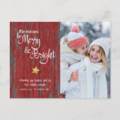 Foto Merry Bright Script Star Red Rustic Wood Feestdagenkaart (Voorkant)