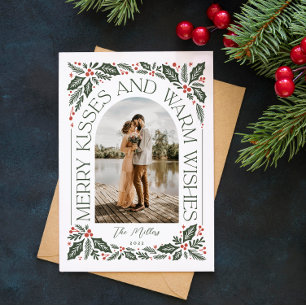 Foto Merry Kisses en Warm Wishes Berry Arch Feestdagenkaart