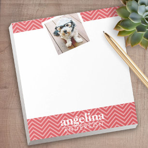 Foto met de aangepaste naam Red Chevron Pattern Notitieblok