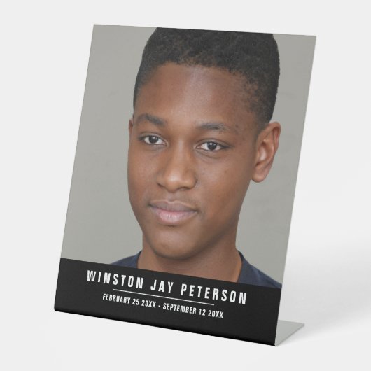 Foto moderne herinnering zwart witte naam en datum reclamebord met voetstuk (Voorkant)