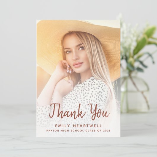 Foto Terracotta Script Afstudeerder Dank u kaart (Staand voorkant)