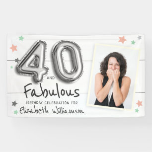 Foto van 40 en Fabulous Foil Balloon Stars Birthda Spandoek
