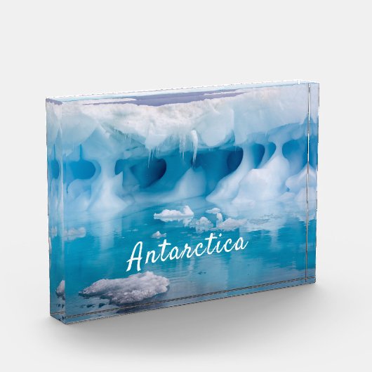 Foto van Antarctica ijsberg met tekst (Links)
