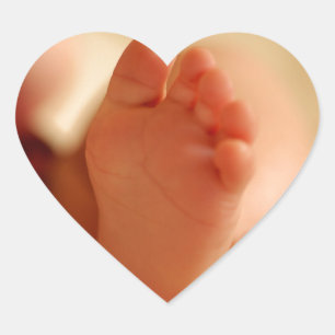 Foto van baby voet dicht hart sticker