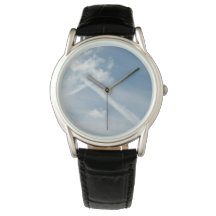 Foto van Cross onder Clouds