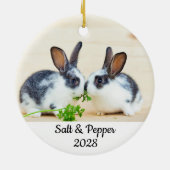 Foto van Cute Bunny Mam Keramisch Ornament (Achterkant)