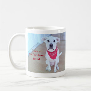 Foto van Cute Dog met grappige blik op Ears Red Koffiemok