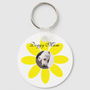 Foto van Cute Puppy Dog in Yellow Flower Lijst Sleutelhanger