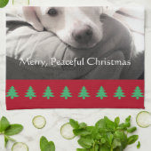 Foto van Cute White Dog Red met kerstbomen Theedoek (Gevouwen)