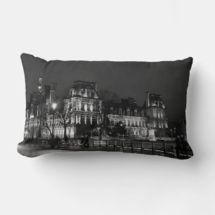 Foto van de moderne Parisiaanse nacht in de stad Kussen