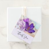 Foto van een  Paarse Lente Crocus Bedankjes Labels (In situ)