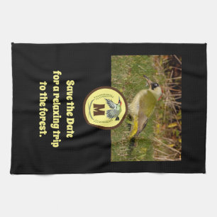 Foto van Green Woodpecker Flying Monogram Theedoek