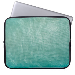 Foto van groene doek sluiten laptop sleeve