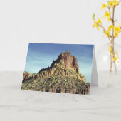 Foto van het Landschap van de Berg van de Rots van Kaart (Gele Bloem)