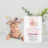 Foto van Little Lamb 1st Birthday Kaart (Staand voorkant)