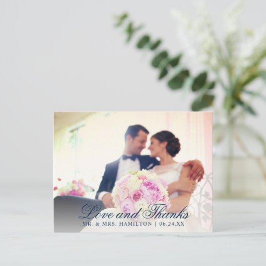 Foto van Love and Bedankt Navy Blue Wedding Briefkaart (Staand voorkant)
