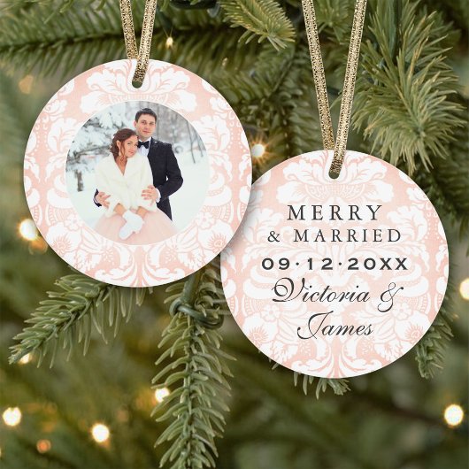Foto van Merry and Married Blush Damask Wedding Ornament
